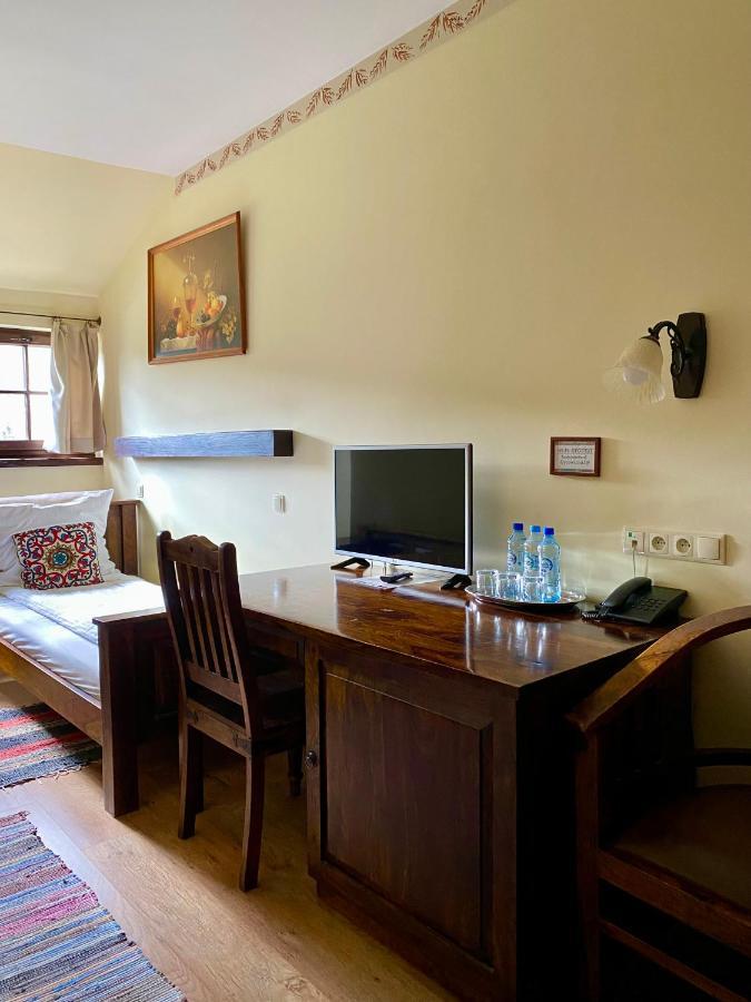Gosciniec Oycowizna Hotel Lesznowola  Buitenkant foto