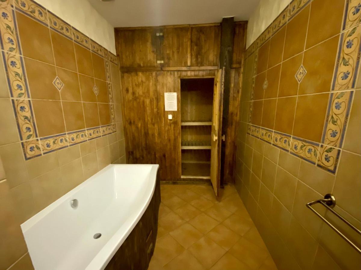 Gosciniec Oycowizna Hotel Lesznowola  Buitenkant foto