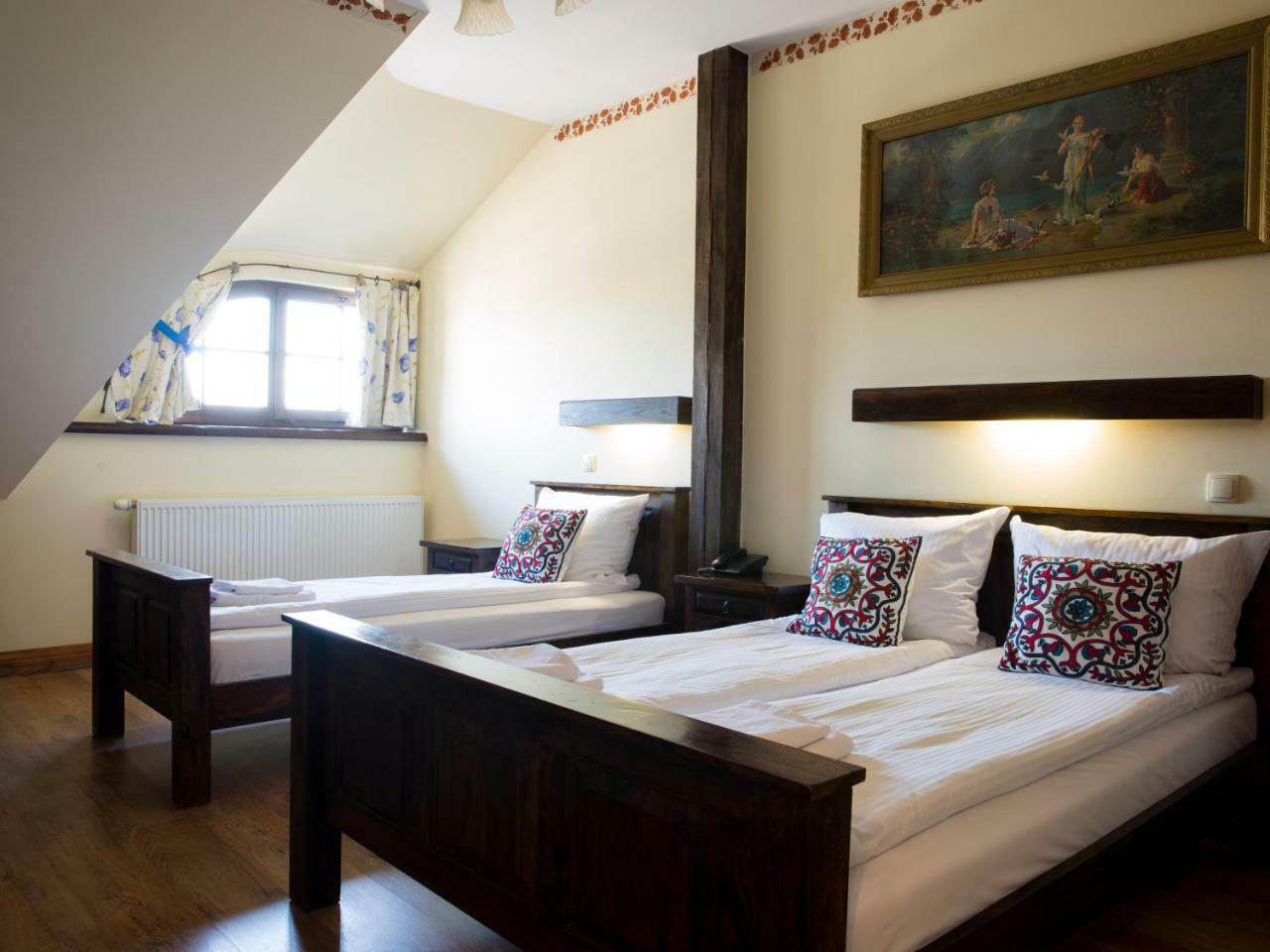 Gosciniec Oycowizna Hotel Lesznowola  Buitenkant foto